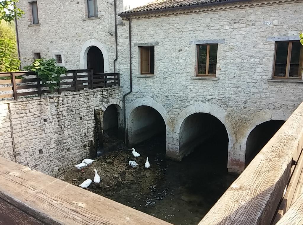 Albergo Diffuso La Piana Dei Mulini Colle d'Anchise Kültér fotó